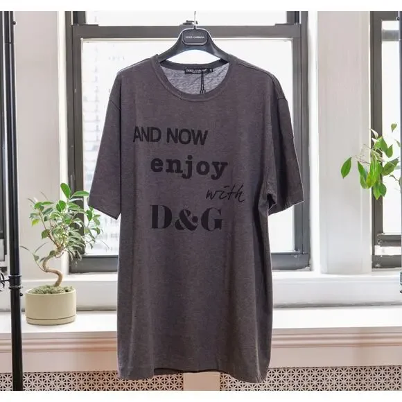 Dolce & Gabbana Gray And now enjoy with D&G Logo T-shirt (Size M, IT48)